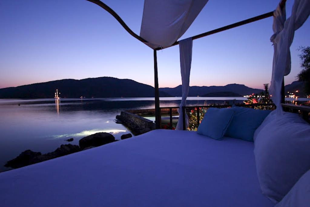 Отель Bozburun Yacht Club Экстерьер фото